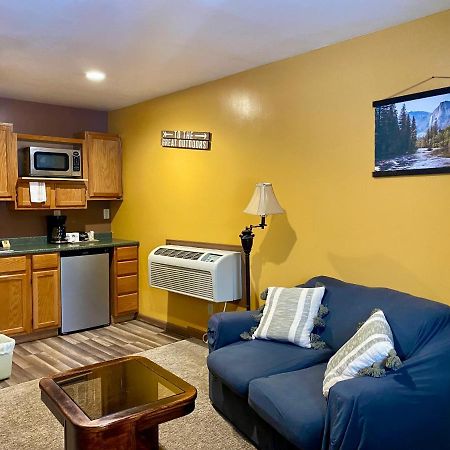 Moosehead Lodge Rangely Εξωτερικό φωτογραφία